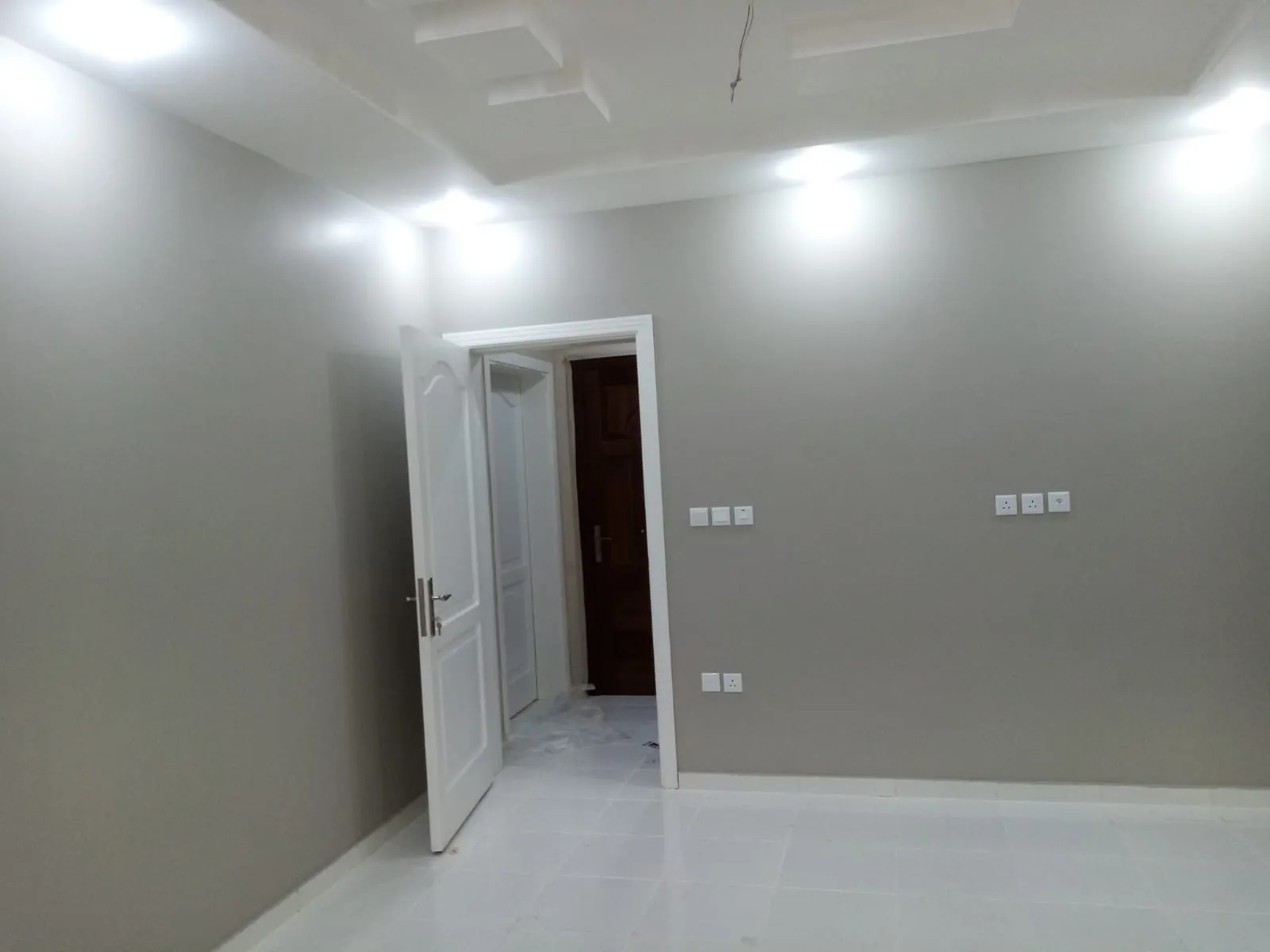 افضل معلم دهانات شاطر في الرياض