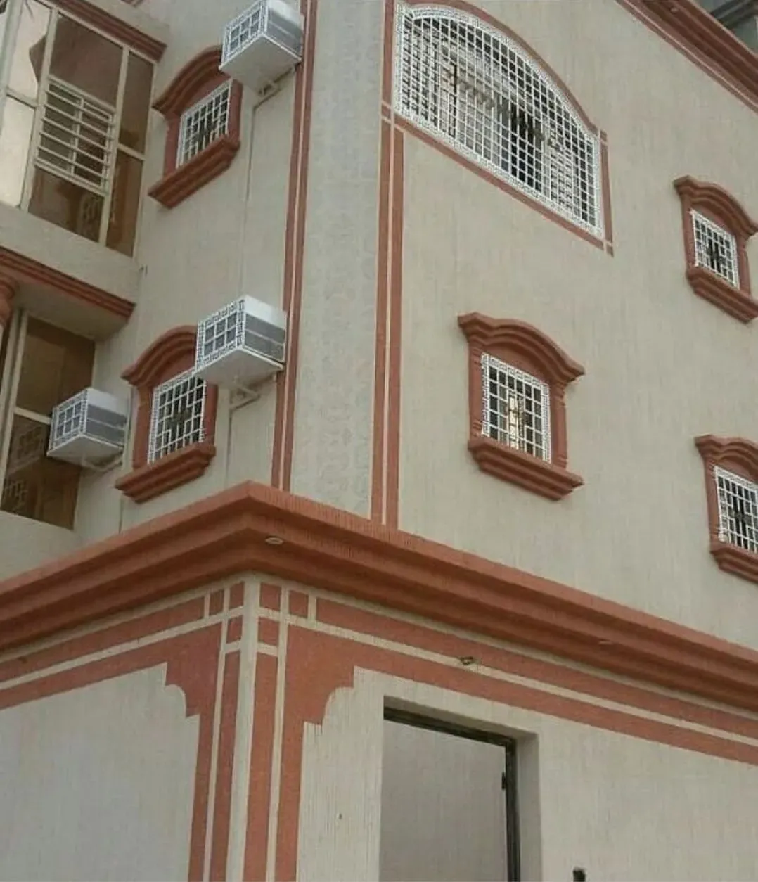 احدث دهانات للواجهات الخارجية ومقاومة لتقلبات الطقس بالرياض 