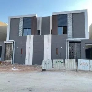 معلم العوازل والدهانات والترميم في حي الديرة والبطحاء