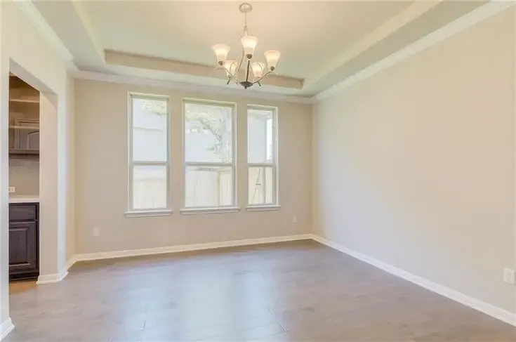 أحدث دهانات الديكورات في حي الروضة في2026 بين الهدوء والجرأة