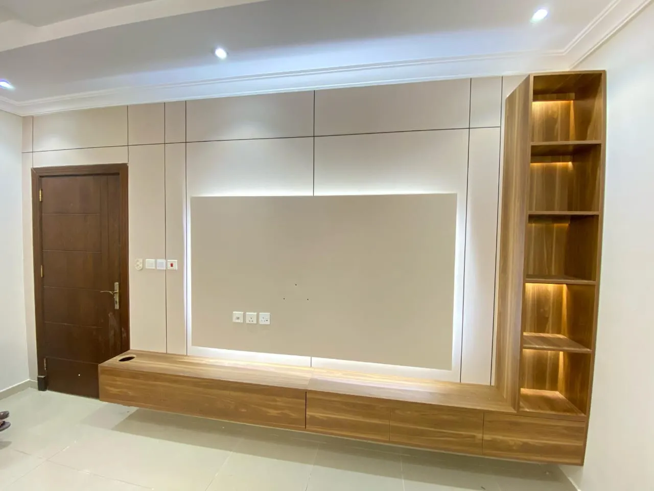 معلم تركيب بديل الشيبورد ودواليب حي النرجس والياسمين