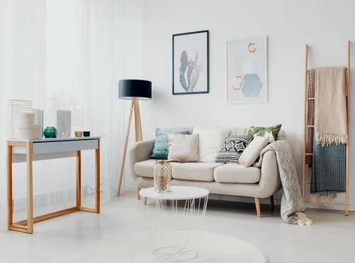 فني دهانات في أحياء شمال الرياض أقوى خدمات التشطيب والدهانات