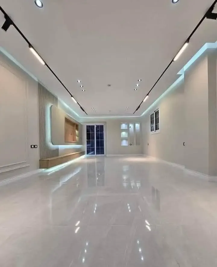 فني دهانات في أحياء شمال الرياض أقوى خدمات التشطيب والدهانات